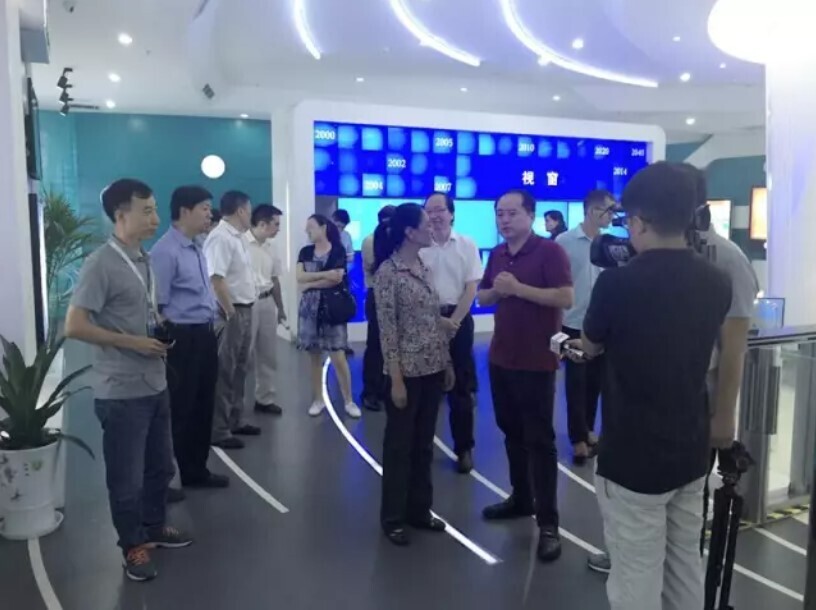 國務院“雙創(chuàng)”督查組蒞臨新開普考察調(diào)研(圖2)